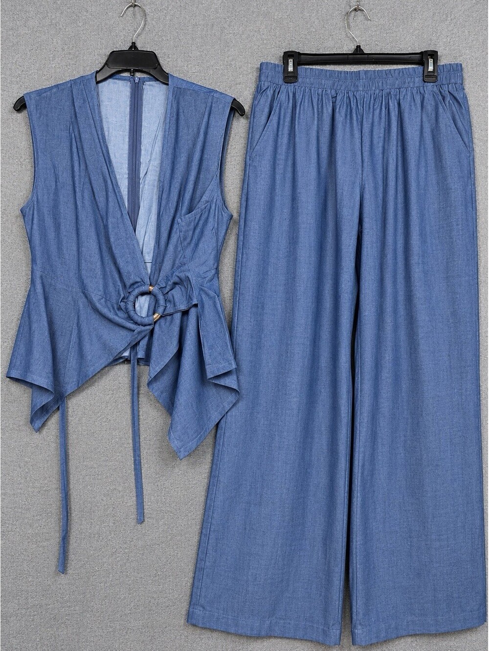 Plus Size Womanโs Two Piece Linen Set V Neck With Matching Wide Leg Pants
